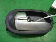 Ручка двери передней внутренняя левая Mitsubishi Colt VI [Z20, Z30] 2002 - 2012