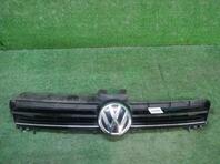 Решетка радиатора Volkswagen Golf VII 2012 - 2020