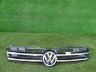 Решетка радиатора Volkswagen Touareg II 2010 - н.в.