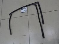 Уплотнитель стекла двери Ford Focus II 2005 - 2011