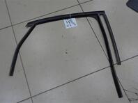 Уплотнитель стекла двери Ford Focus II 2005 - 2011