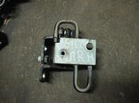 Петля двери передней Volkswagen Golf V 2003 - 2009