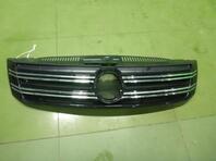 Решетка радиатора Volkswagen Tiguan I 2007 - 2016