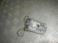 Петля двери Nissan Qashqai (J10) 2006 - 2014