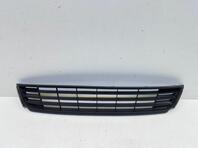 Решетка в бампер Volkswagen Polo V (Sedan RUS) 2011 - 2020