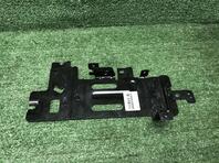 Кронштейн (кузов снаружи) Land Rover Discovery Sport c 2014 г.