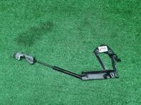 Петля капота Land Rover Discovery Sport c 2014 г.