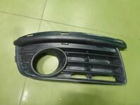 Рамка фары противотуманой правой Volkswagen Jetta V 2005 - 2011