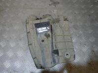 Накладка (кузов наружные) Toyota Avensis III c 2009 г.
