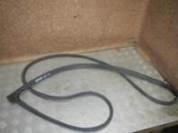 Уплотнитель двери Toyota Ist I 2001 - 2007