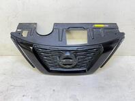 Решетка радиатора Nissan X - Trail (T32) c 2014 г.