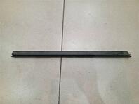 Уплотнитель стекла двери Mitsubishi Pajero iO 1998 - 2007