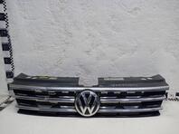 Решетка радиатора Volkswagen Tiguan II 2016 - н.в.