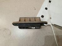 Кнопка открывания багажника Toyota Auris (E15) 2006 - 2012