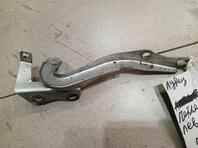 Петля капота Toyota Auris (E15) 2006 - 2012