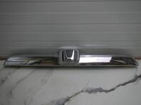 Накладка двери багажника Honda CR-V III 2006 - 2012