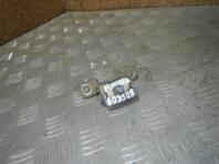 Петля двери багажника Nissan Micra III [K12] 2002 - 2010
