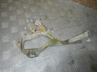 Кронштейн (сопут. товар) Nissan Micra III [K12] 2002 - 2010