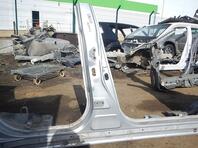 Стойка центральная правая Toyota Avensis III c 2009 г.