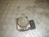 Блок ABS (насос) Toyota Corolla X [E14, E150] 2006 - 2013