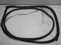 Уплотнитель двери Toyota Fortuner II 2015 - н.в.