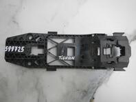 Кронштейн ручки Volkswagen Tiguan I 2007 - 2016