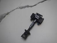 Ограничитель двери Skoda Fabia II 2007 - 2014