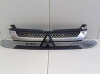 Решетка радиатора Mitsubishi Outlander III 2012 - 2024