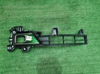 Рамка фары противотуманой правой Toyota Land Cruiser [200] 2007 - 2021