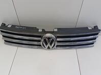 Решетка радиатора Volkswagen Touareg II 2010 - н.в.