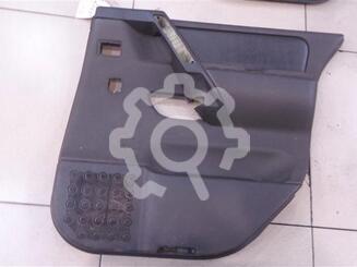 Обшивка двери задней правой Infiniti QX56 I 2004 - 2010