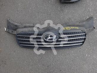 Решетка радиатора Hyundai Verna II 2005 - 2010