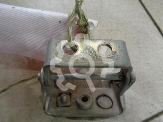 Петля двери багажника Ford Escape I 2000 - 2012