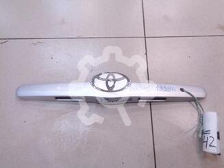 Накладка крышки багажника Toyota Camry VI [XV40] 2006 - 2011