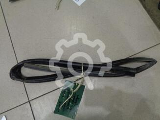 Уплотнитель стекла двери Jaguar X - TYPE 2001 - 2009