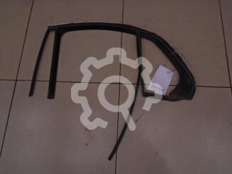 Уплотнитель стекла двери Volkswagen Jetta V 2005 - 2011