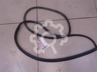 Уплотнитель двери Toyota Corsa V [L50] 1994 - 1999