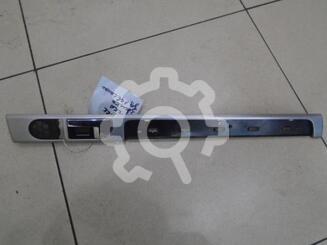 Накладка двери Volkswagen Touareg I 2002 - 2010