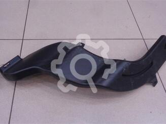 Воздухозаборник (внутри) Cadillac SRX 2003 - 2009
