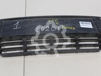 Решетка в бампер Ford Focus III 2011 - 2019