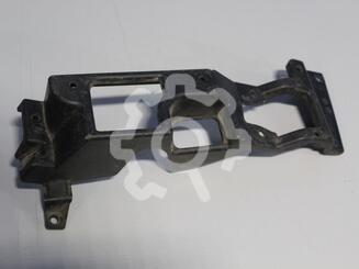 Кронштейн фары противотуманной правой Land Rover Range Rover IV 2012 - 2022