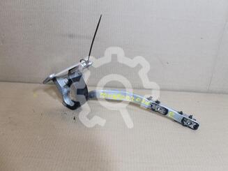 Петля двери багажника Volkswagen Touareg I 2002 - 2010