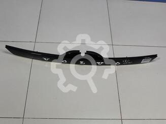 Накладка двери багажника Volvo V60 I 2010 - 2018