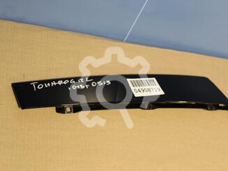 Накладка двери передней левой Volkswagen Touareg II 2010 - н.в.