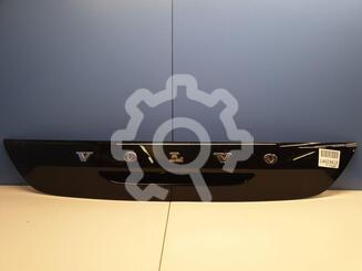 Накладка двери багажника Volvo V40 Cross Country 2012 - 2019