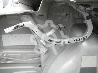 Петля крышки багажника Toyota Avensis II 2003 - 2008