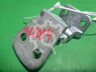 Петля двери задней Land Rover Discovery III 2004 - 2009