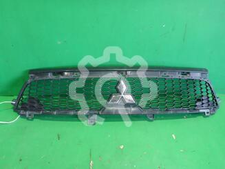 Решетка радиатора Mitsubishi Outlander II 2005 - 2013