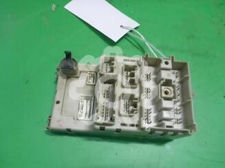 Блок предохранителей Toyota Avensis II 2003 - 2008