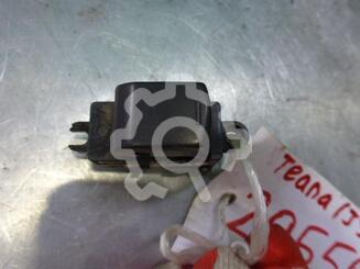 Кнопка стеклоподъемника Nissan Teana I [J31] 2003 - 2008
